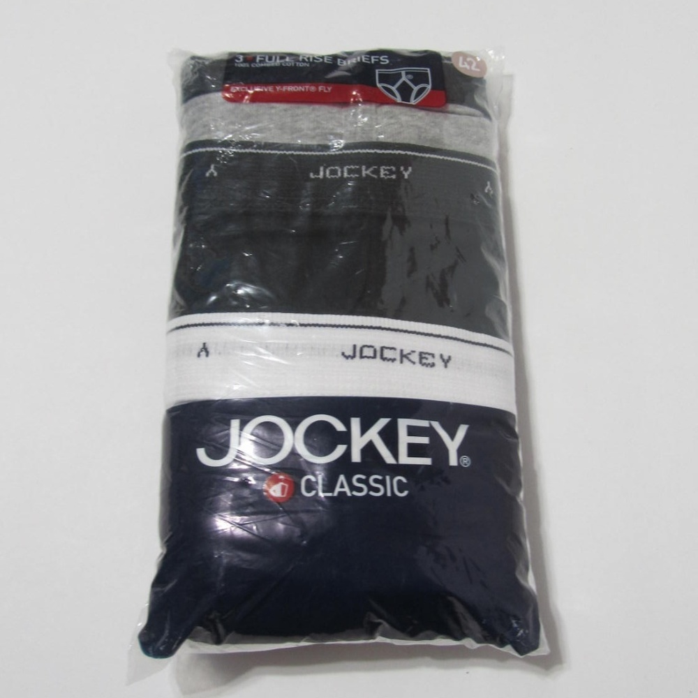 Jockey Classic Briefs  New In Package Size 42